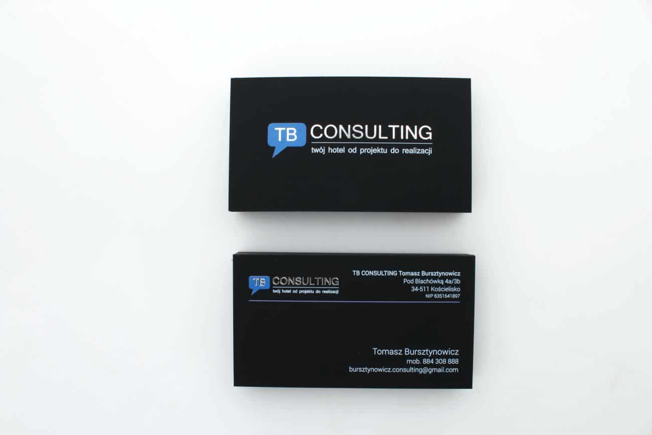 czarne wizytówki ze srebrzeniem dla firmy TB Consulting